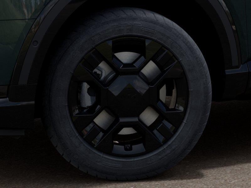 Vehicle photo 9