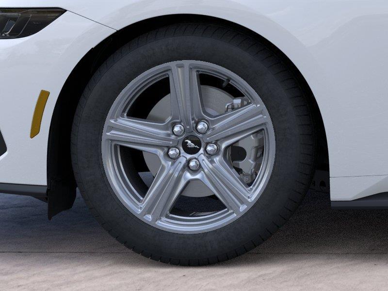 Vehicle photo 19