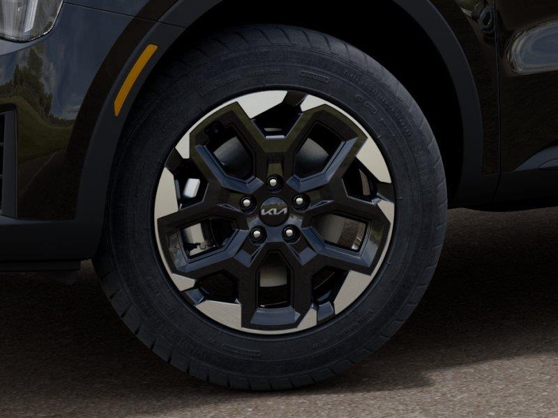 Vehicle photo 9