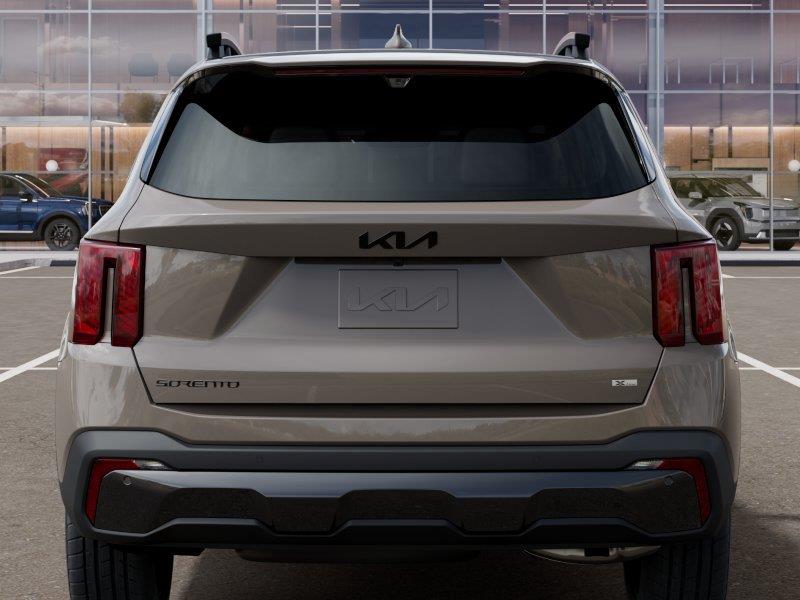 Vehicle photo 13