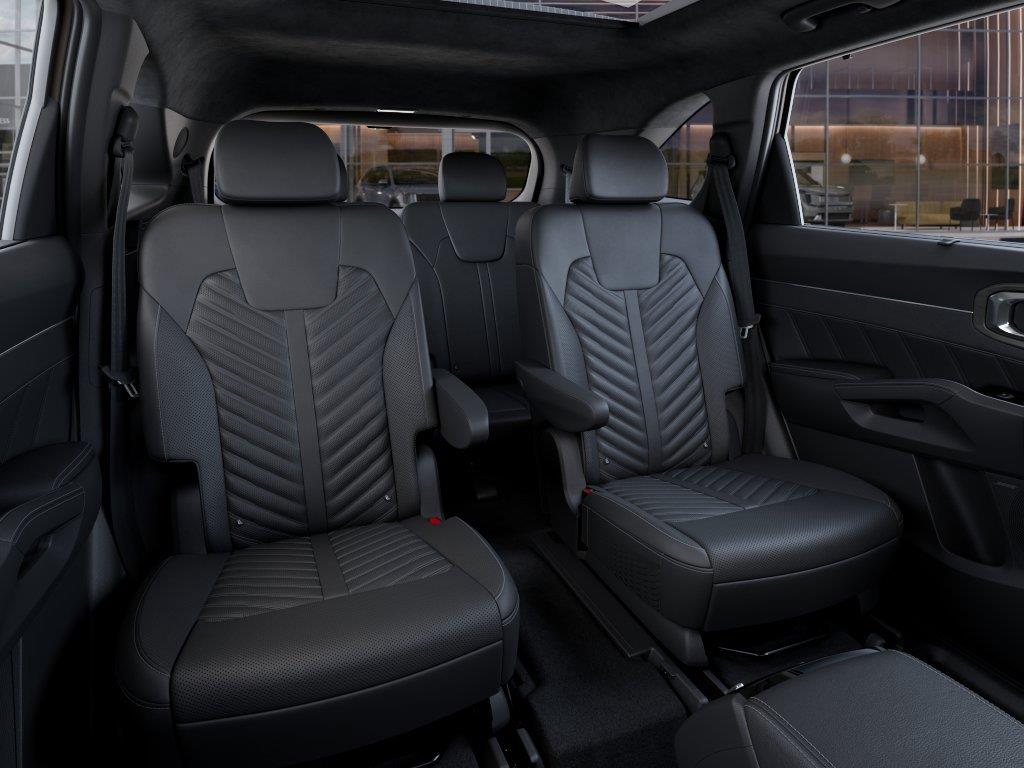 Vehicle photo 16