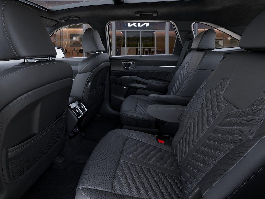 Vehicle photo 18