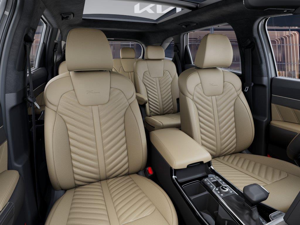 Vehicle photo 15