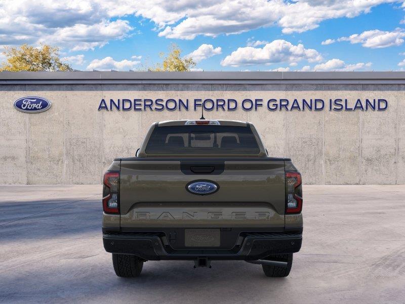 Vehicle photo 5