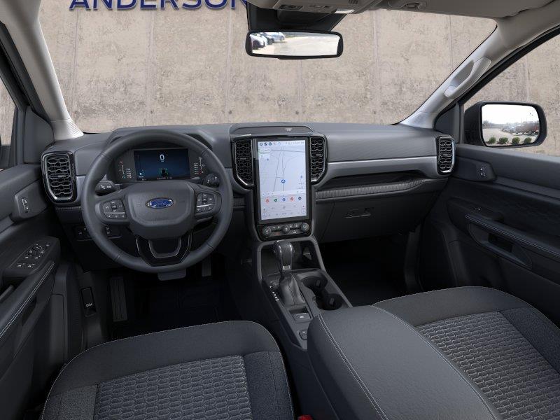 Vehicle photo 9