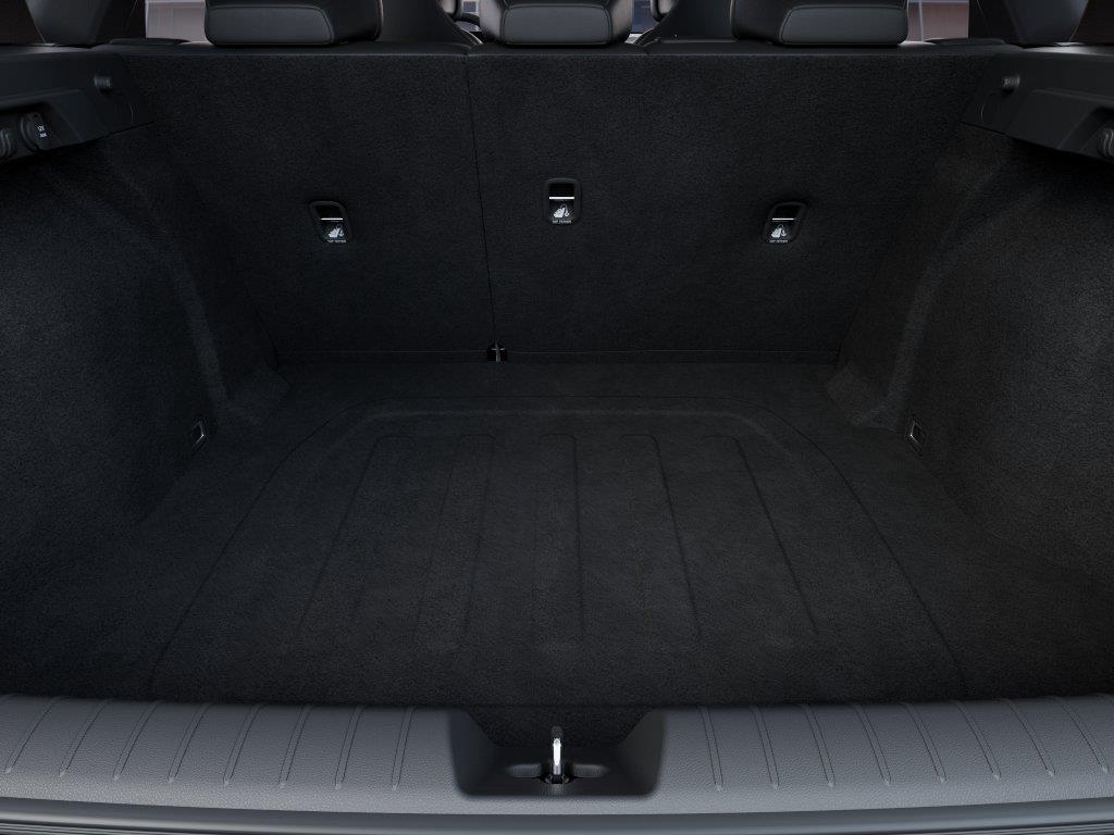 Vehicle photo 19