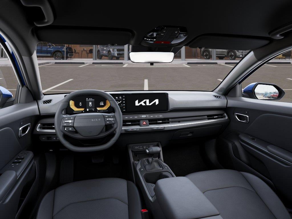 Vehicle photo 14
