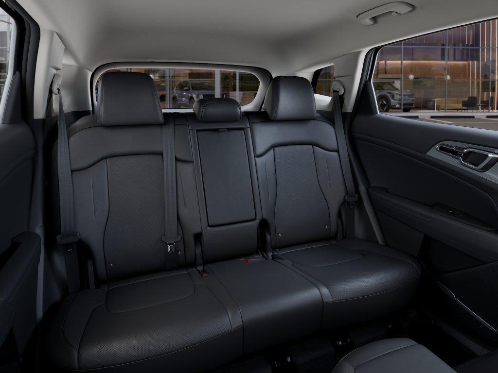 Vehicle photo 16