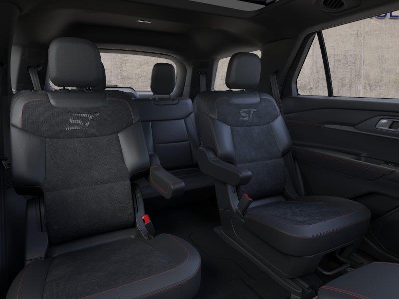 Vehicle photo 11