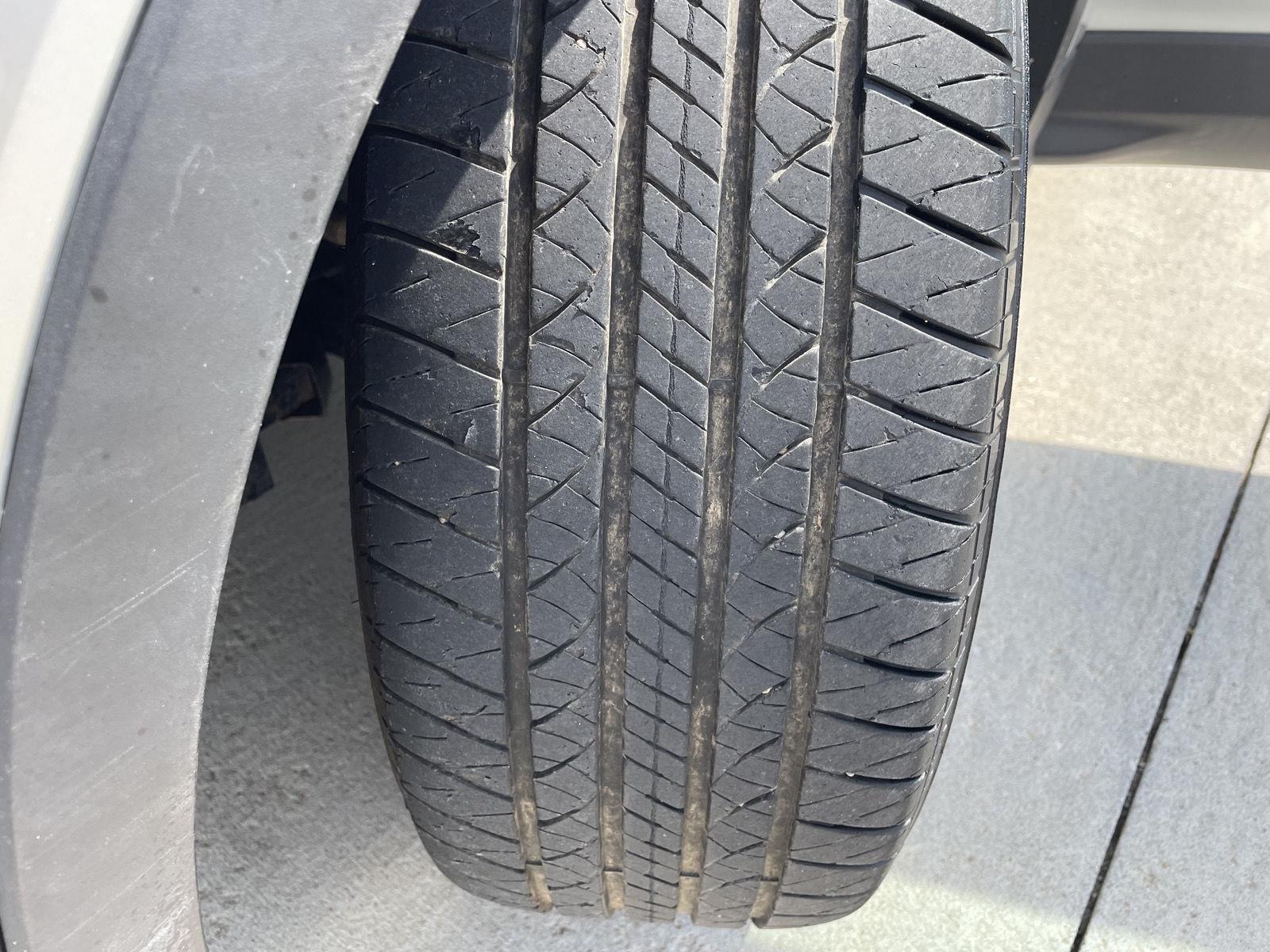 Vehicle photo 11