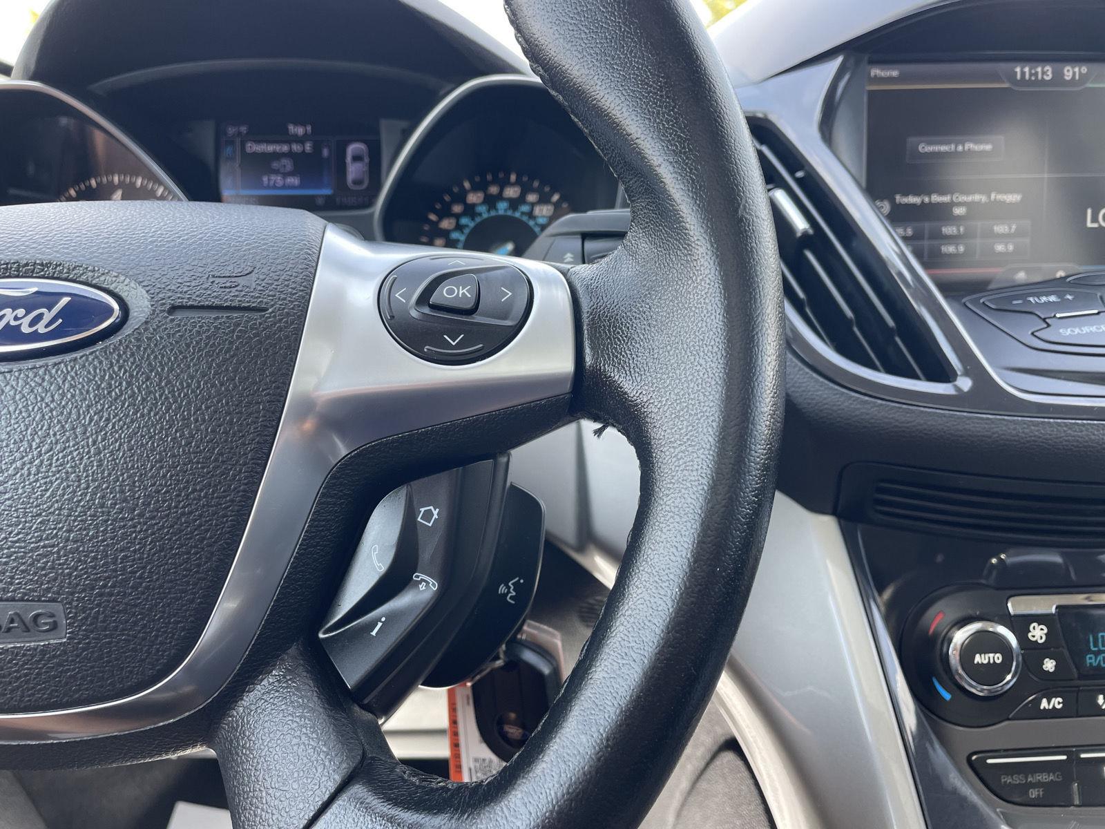 Vehicle photo 14