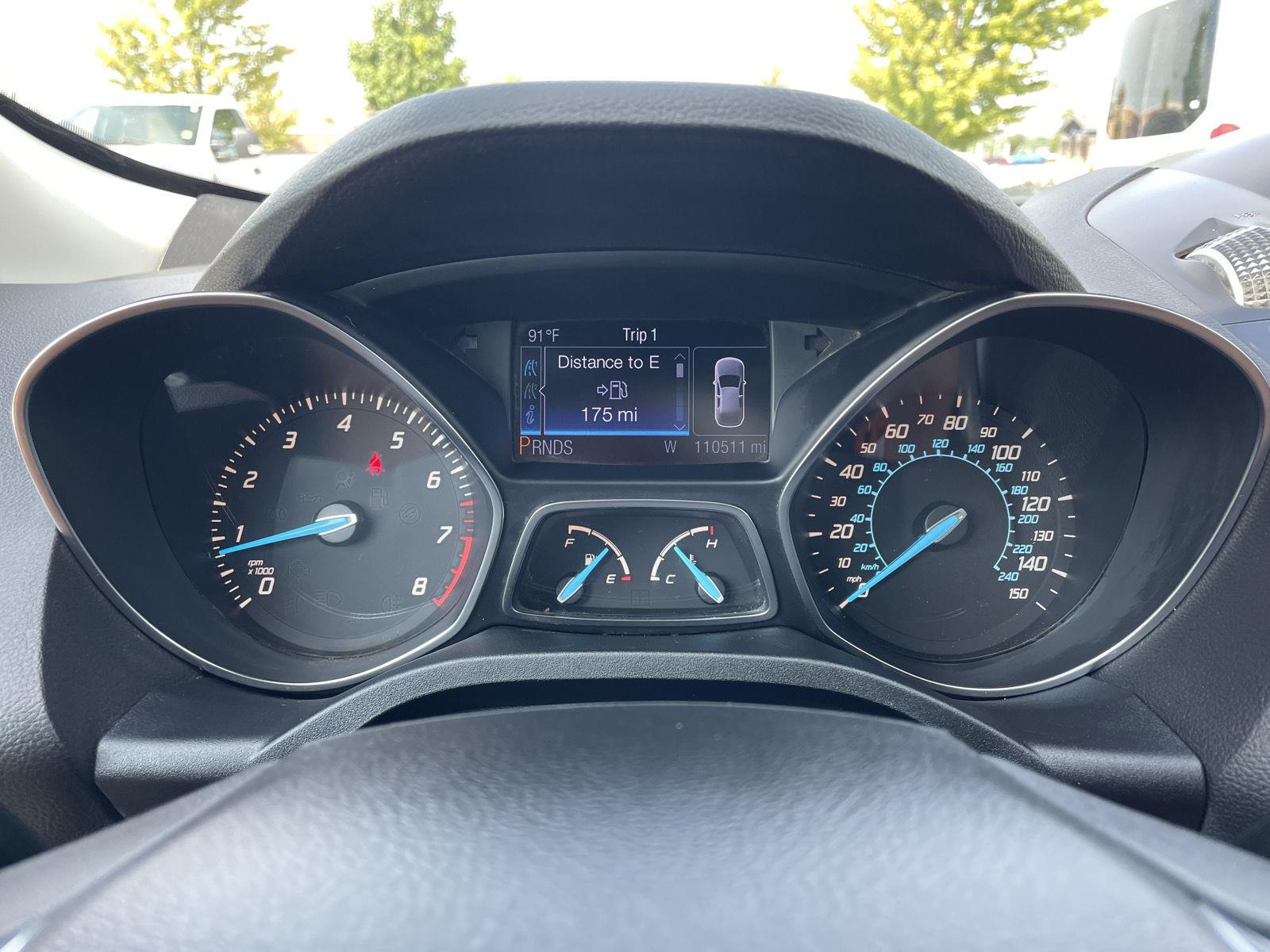 Vehicle photo 15