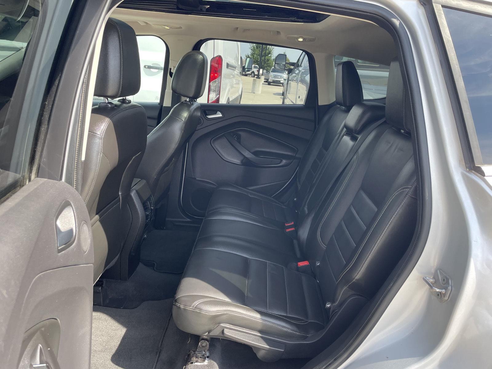 Vehicle photo 20