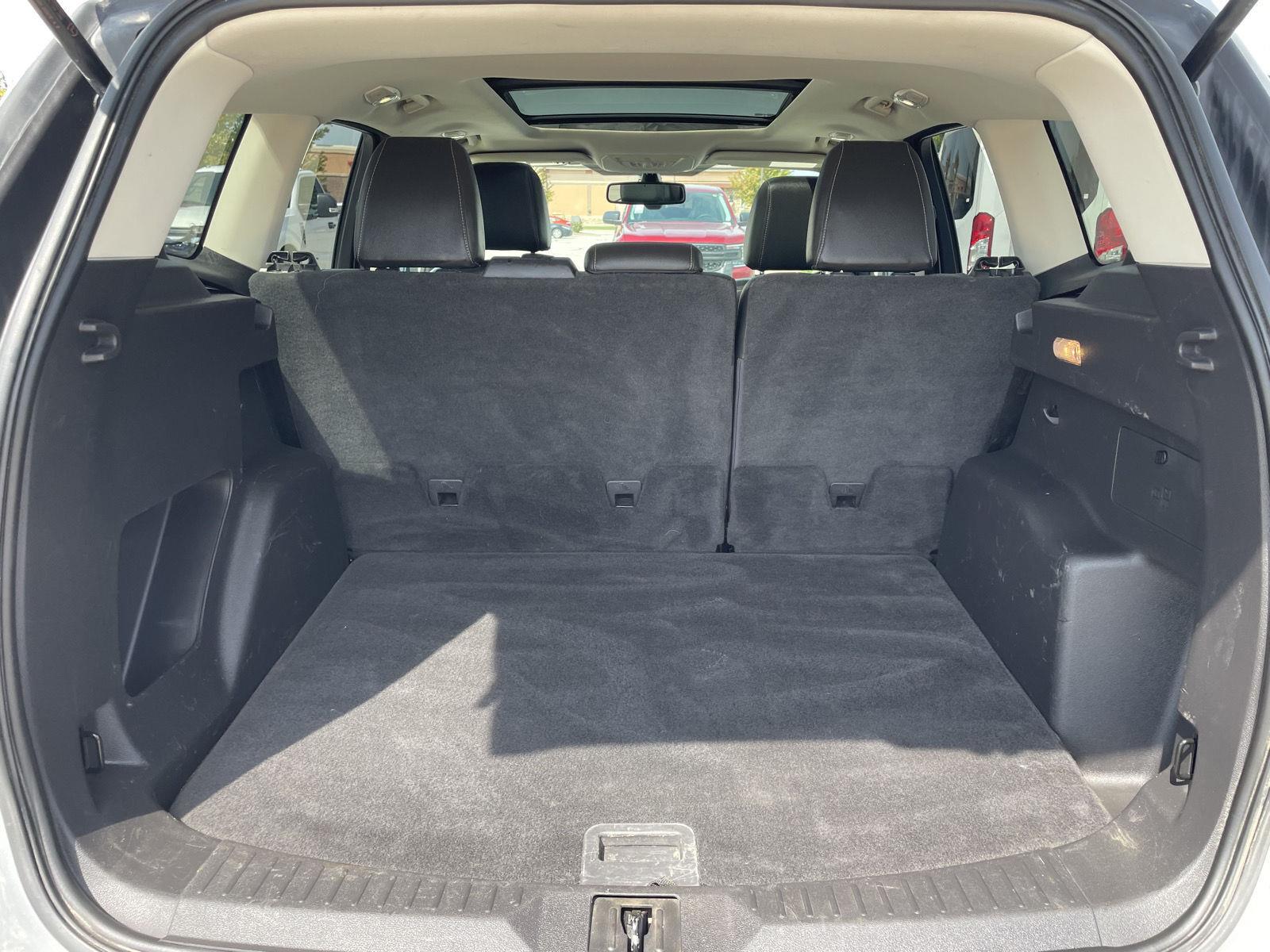 Vehicle photo 32