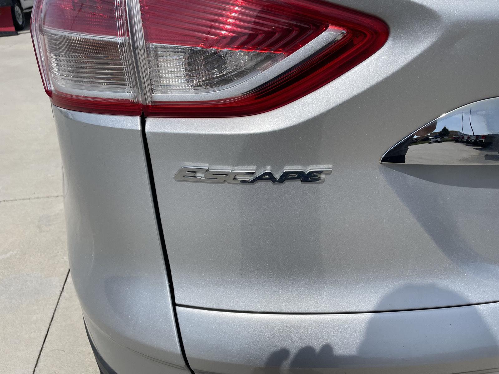 Vehicle photo 33