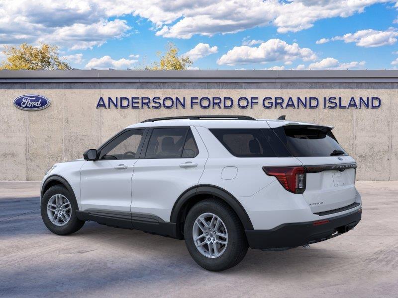 Vehicle photo 4