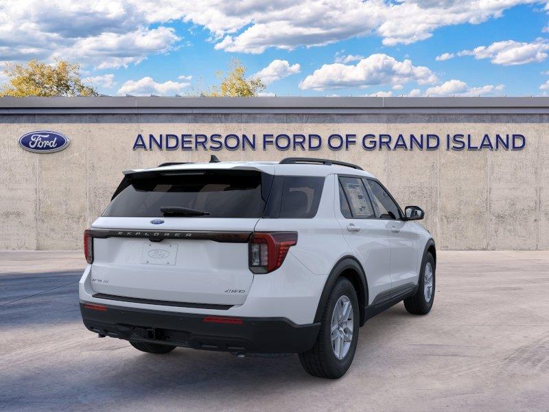 Vehicle photo 8