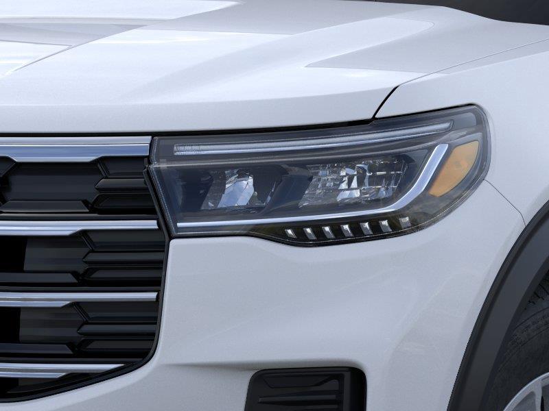 Vehicle photo 18