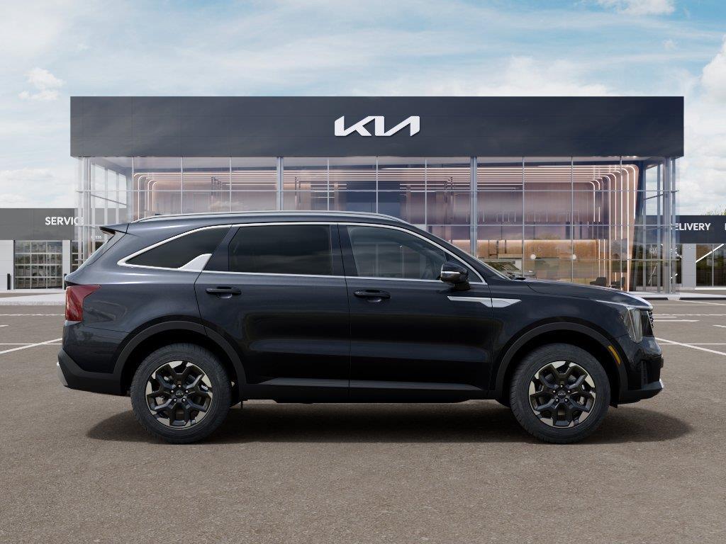 Vehicle photo 7