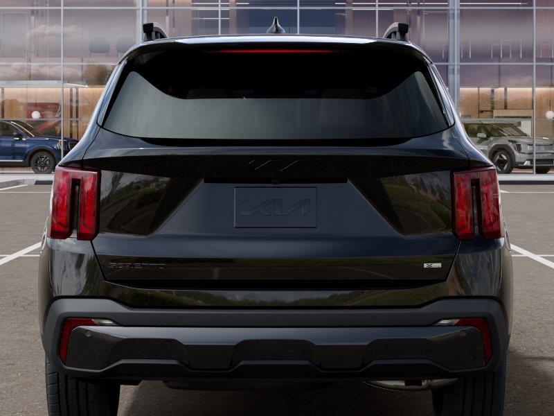 Vehicle photo 13
