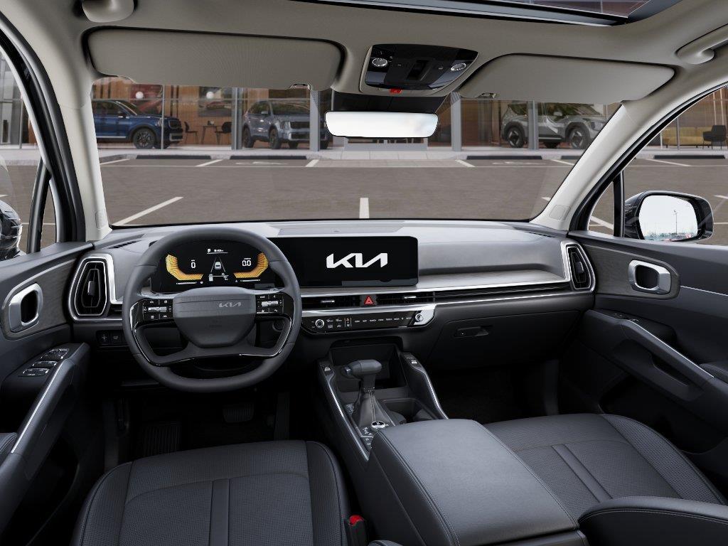 Vehicle photo 14