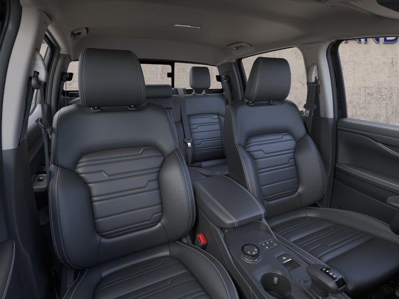 Vehicle photo 10