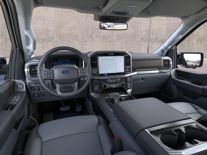 Vehicle photo 9