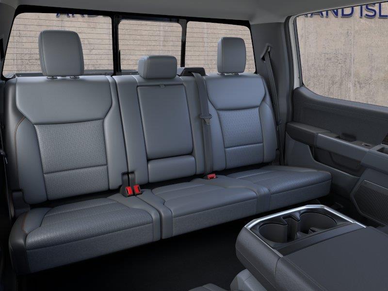 Vehicle photo 11