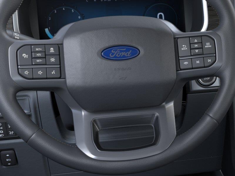 Vehicle photo 12