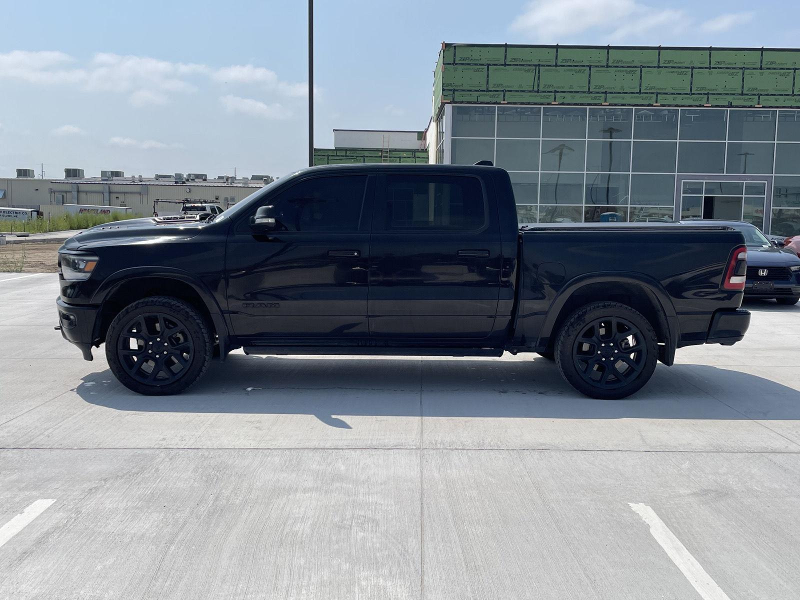 Vehicle photo 2