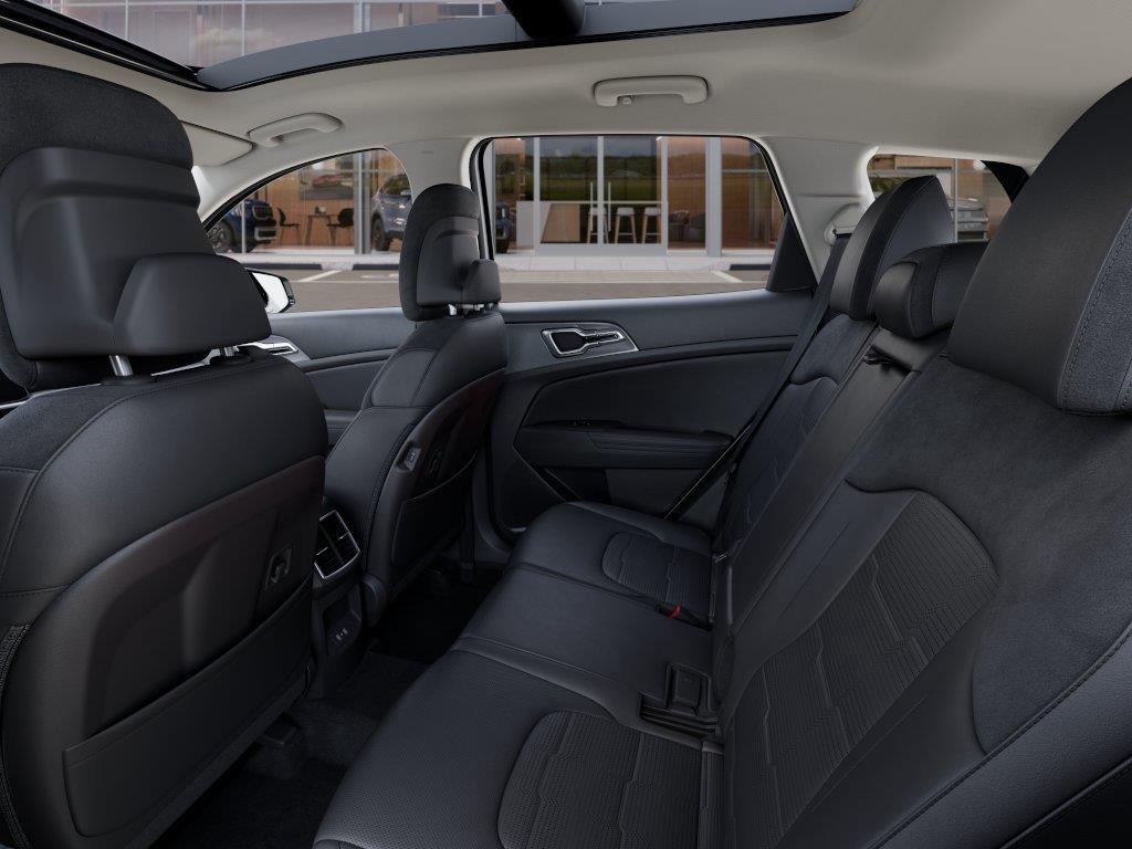 Vehicle photo 18