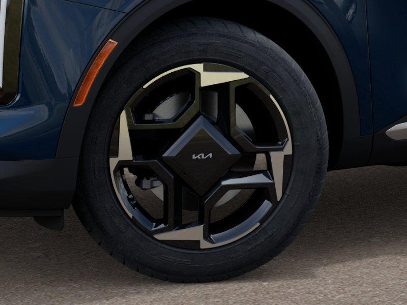 Vehicle photo 9