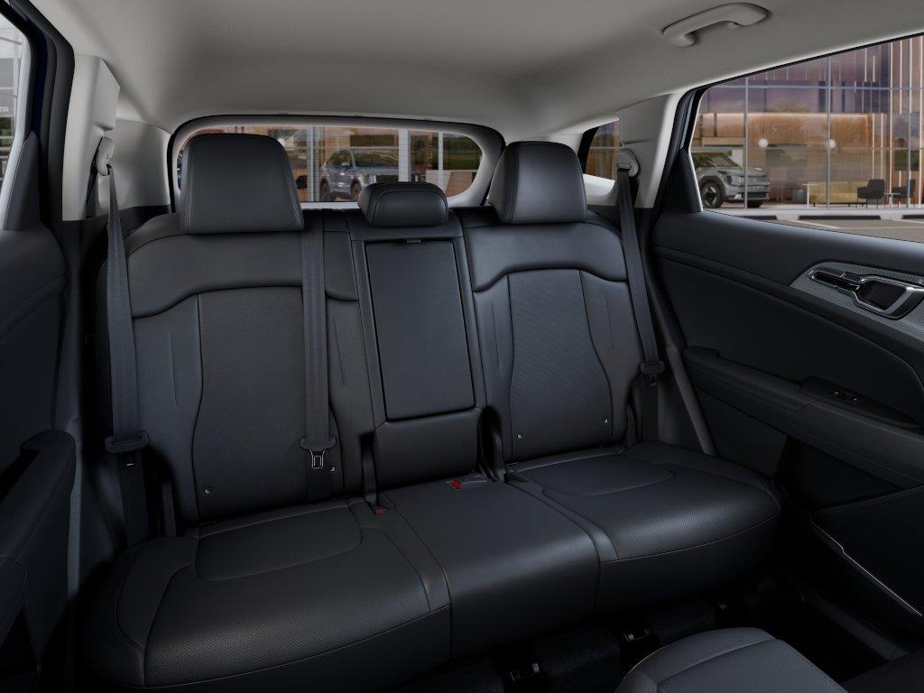 Vehicle photo 16