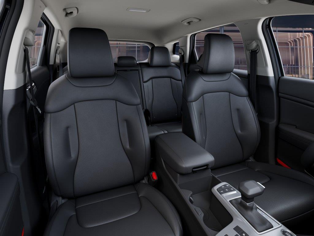 Vehicle photo 15