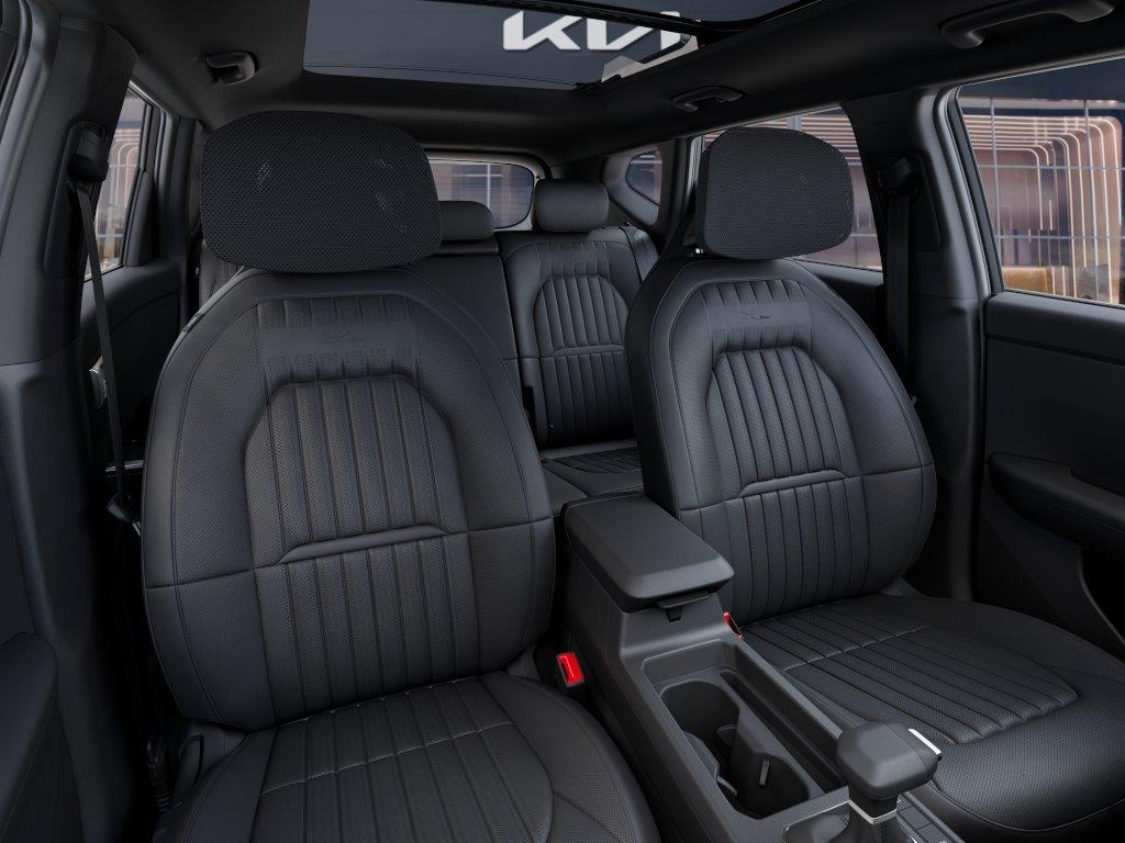 Vehicle photo 15
