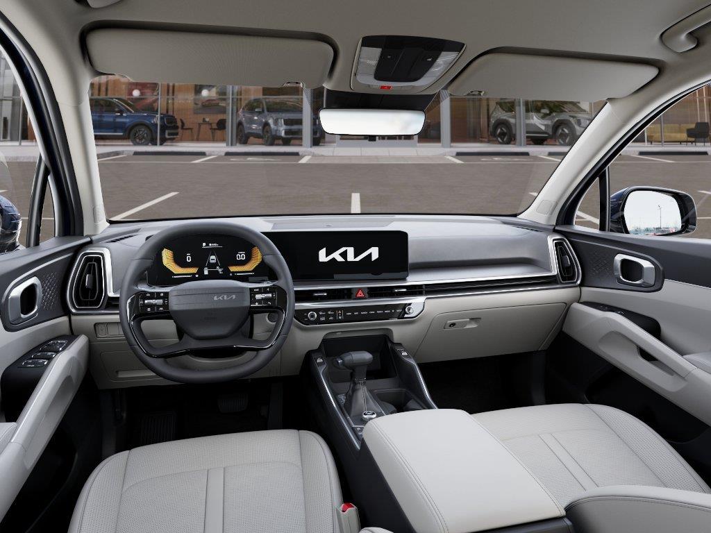 Vehicle photo 14
