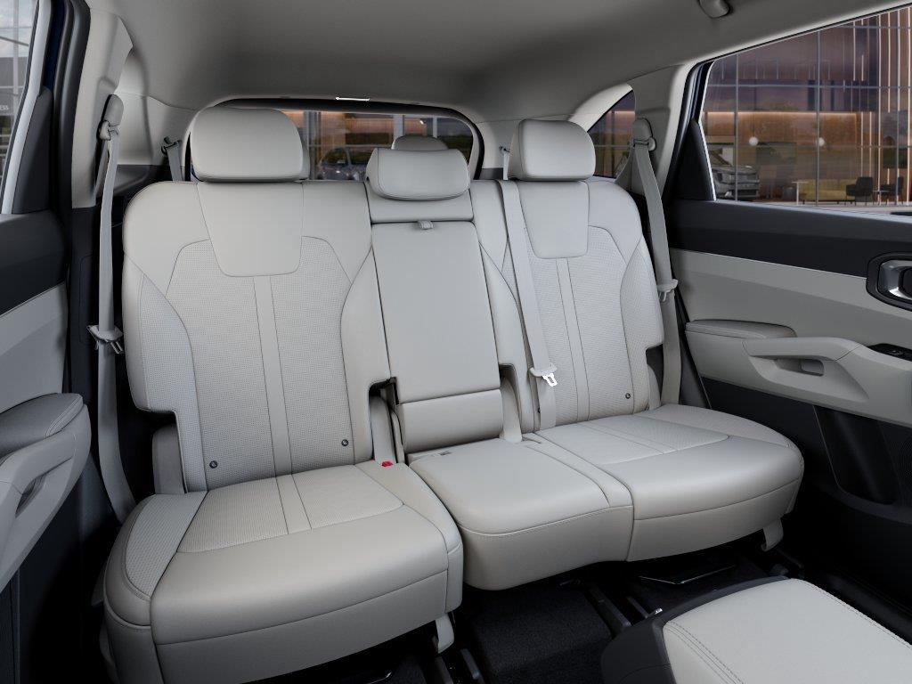 Vehicle photo 16