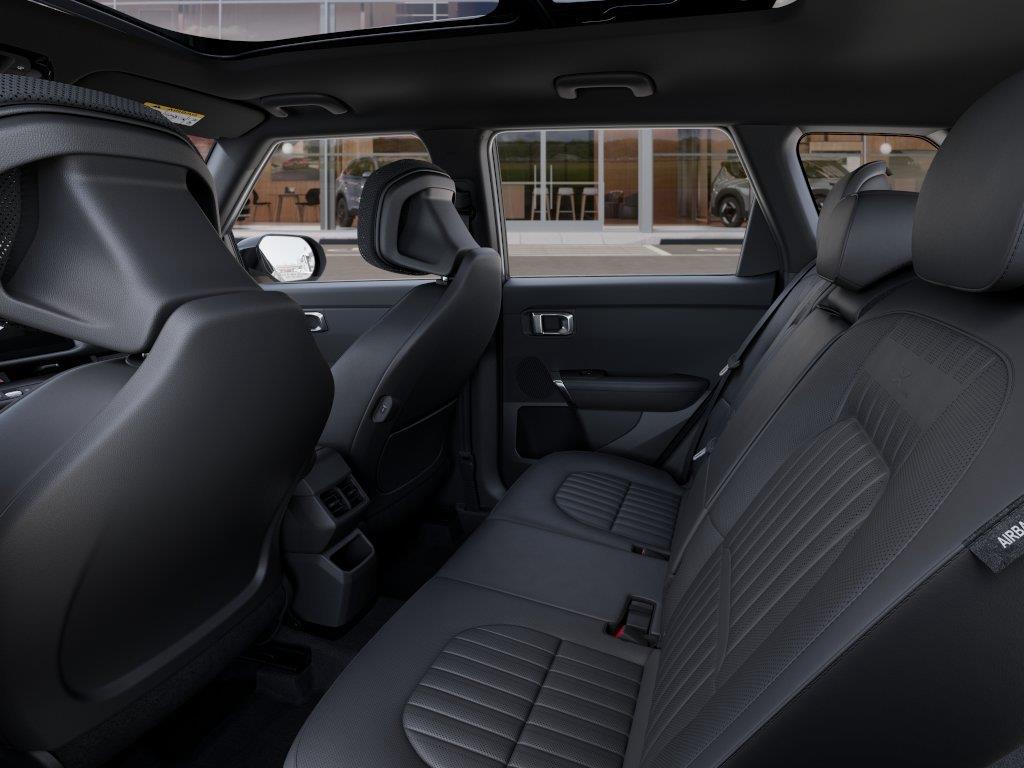 Vehicle photo 18