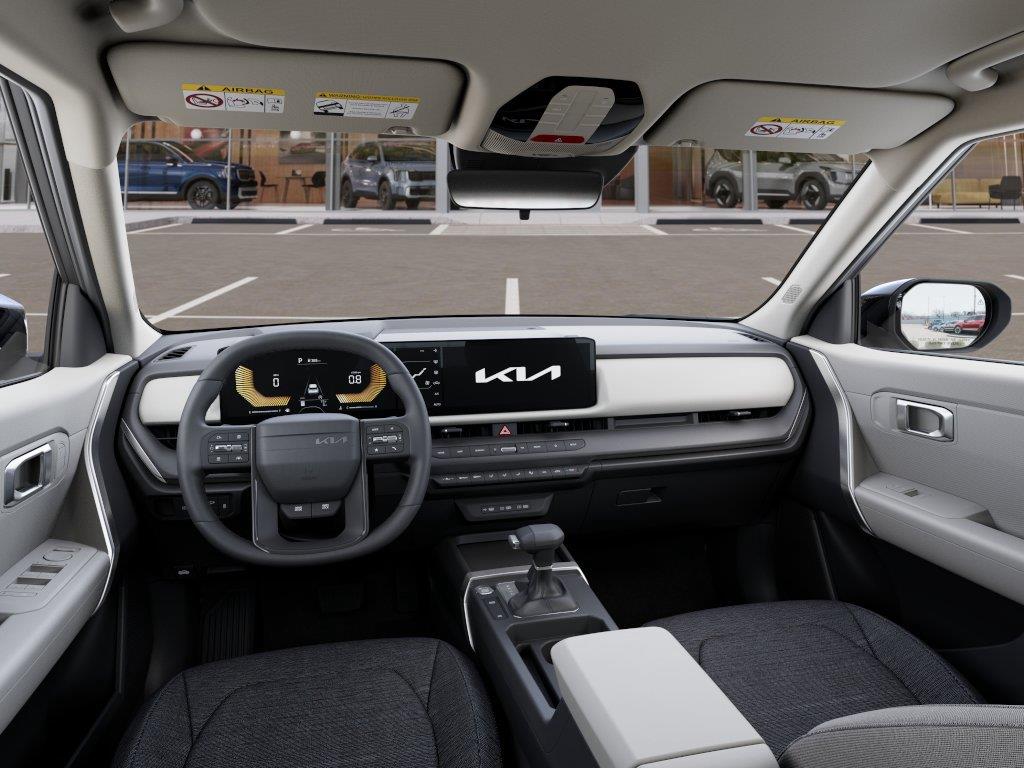 Vehicle photo 14