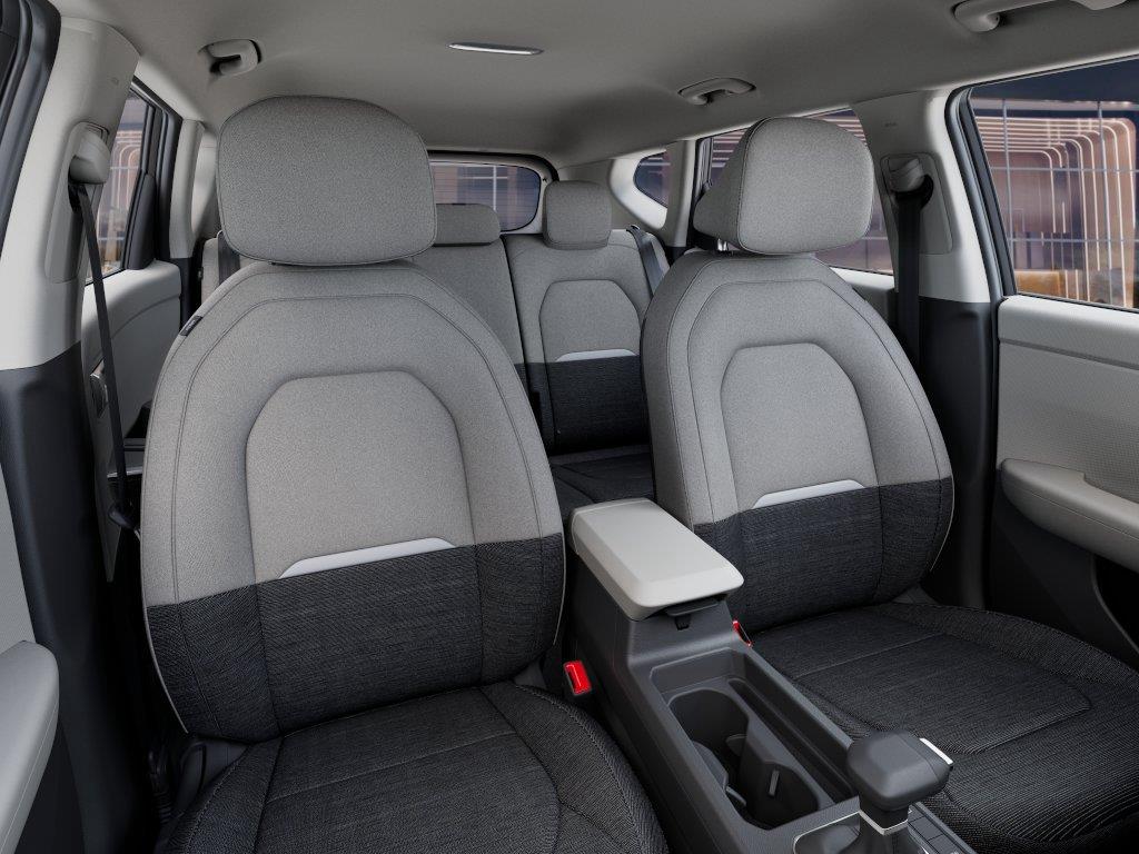 Vehicle photo 15