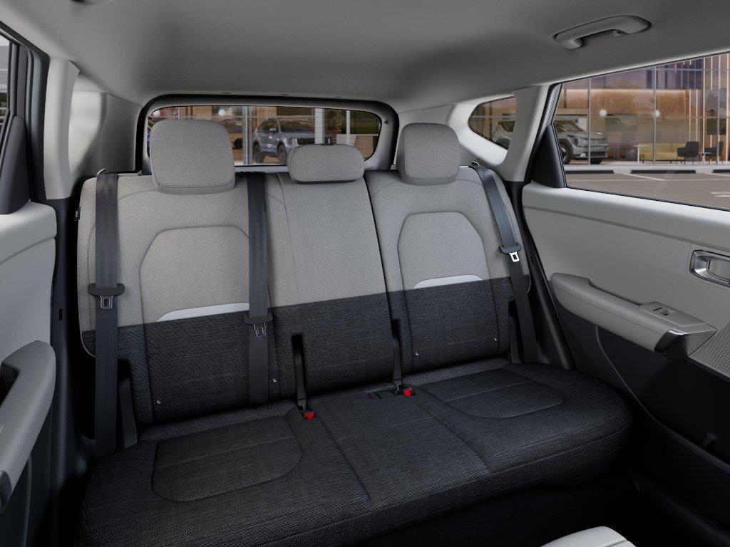 Vehicle photo 16