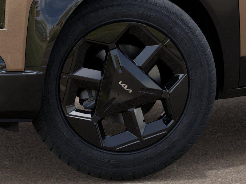 Vehicle photo 9