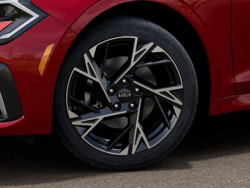 Vehicle photo 9