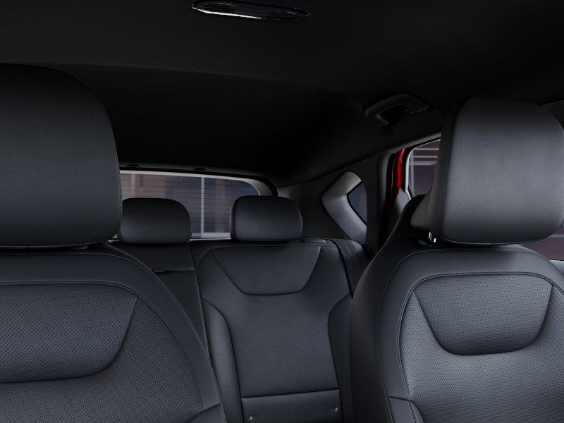 Vehicle photo 27