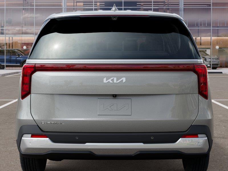 Vehicle photo 13