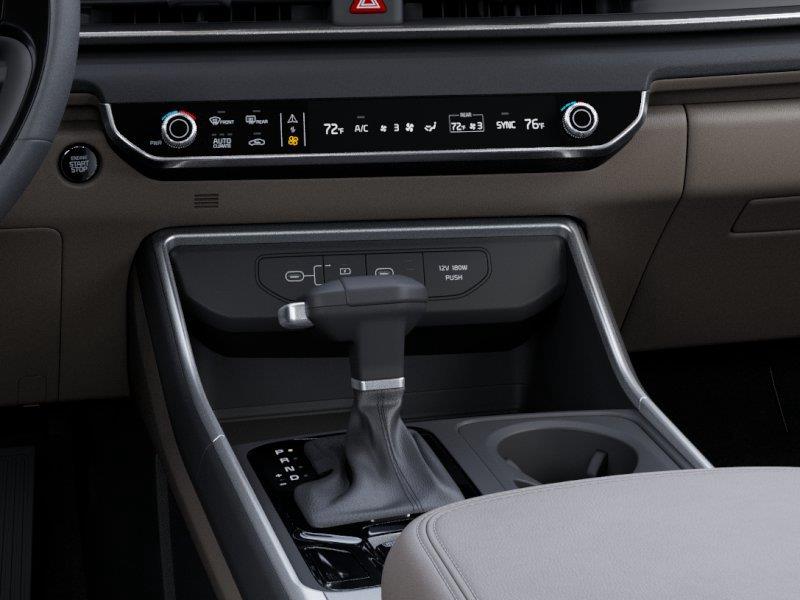Vehicle photo 23