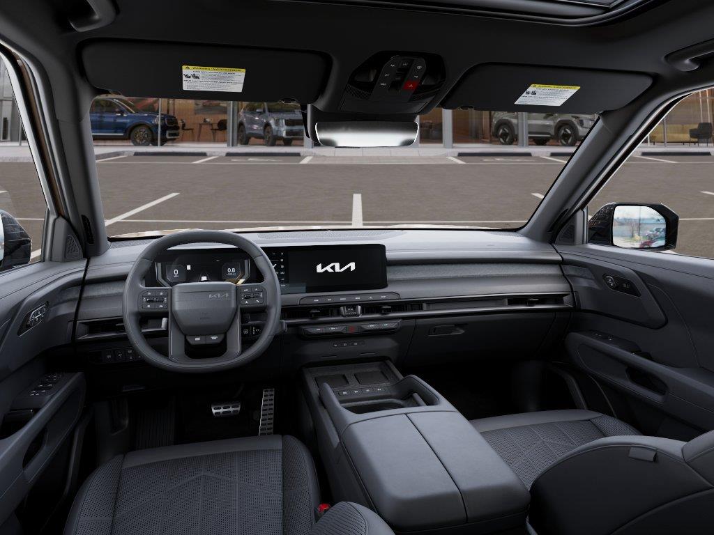 Vehicle photo 14
