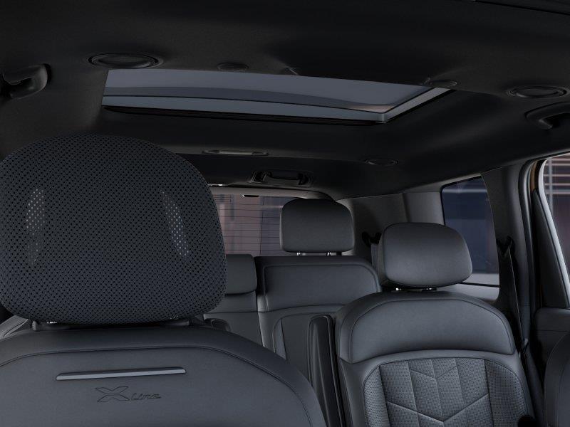 Vehicle photo 27