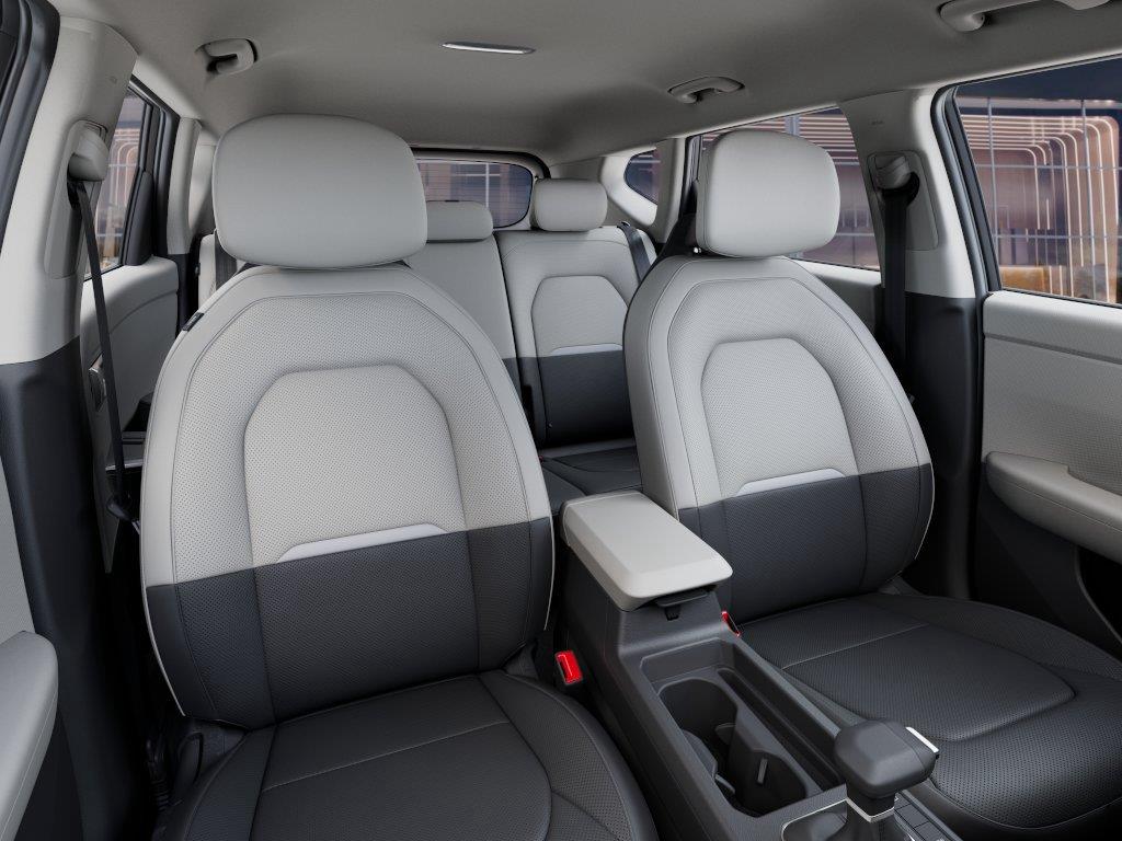 Vehicle photo 15