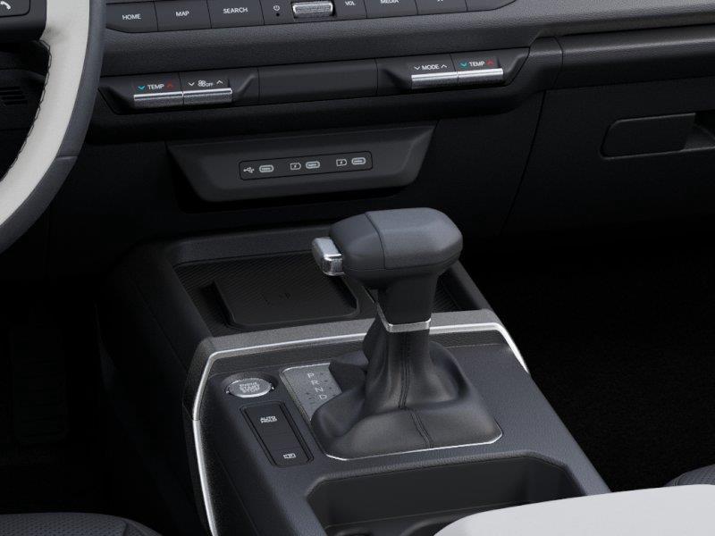 Vehicle photo 23